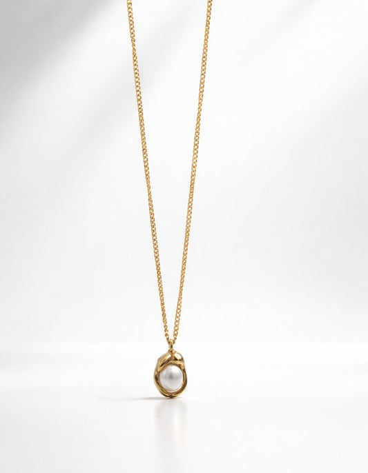 Valora freshwater pearl pendant necklace — full length